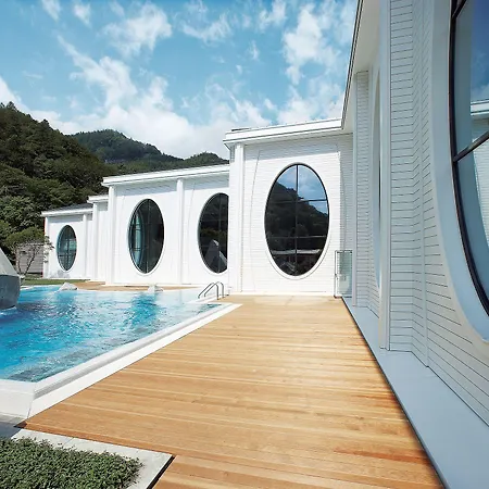 Schloss Ragaz Otel 3*