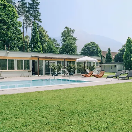 Schloss Ragaz 3*