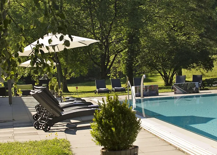 Schloss Ragaz מלון 3*