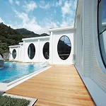 Schloss Ragaz מלון 3*